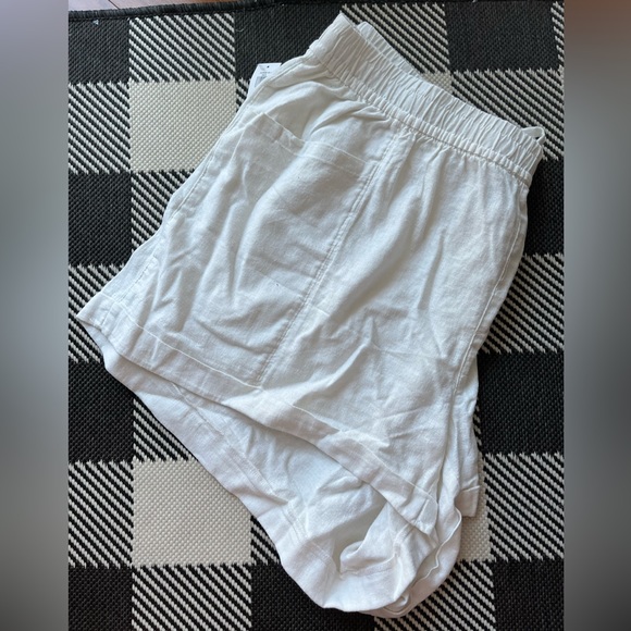 NWT 2X White Linen Old Navy Shorts 🤍 - Picture 9 of 9